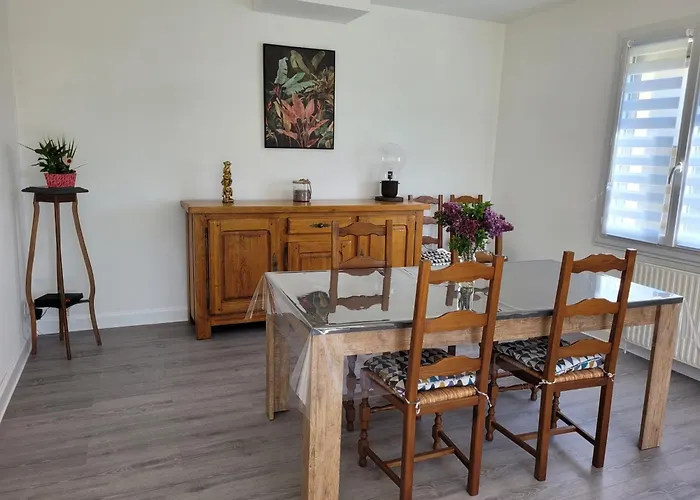 別荘 Bienvenue Chez Sylvie Martigné-Briand